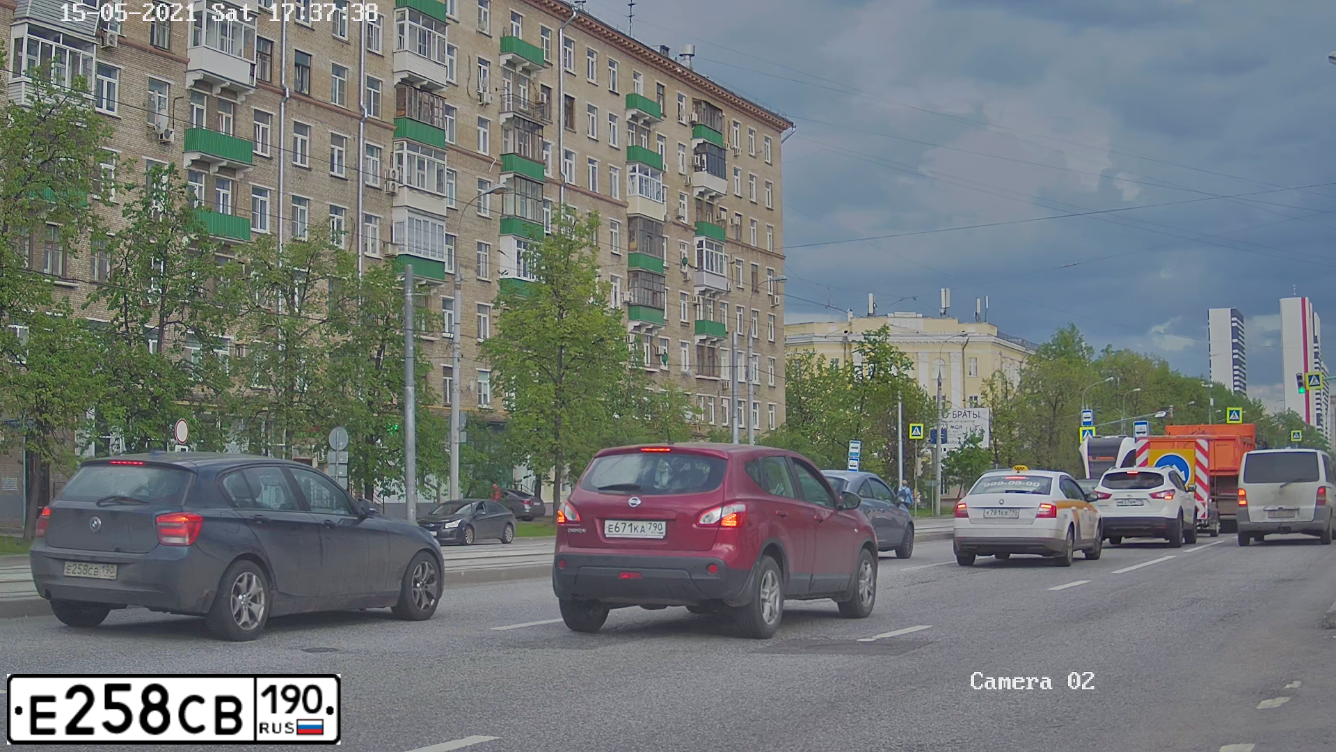 Фото автомобиля BMW SERIE 1, 2012 — госномер Е258СВ190. Цвет: СИНИЙ