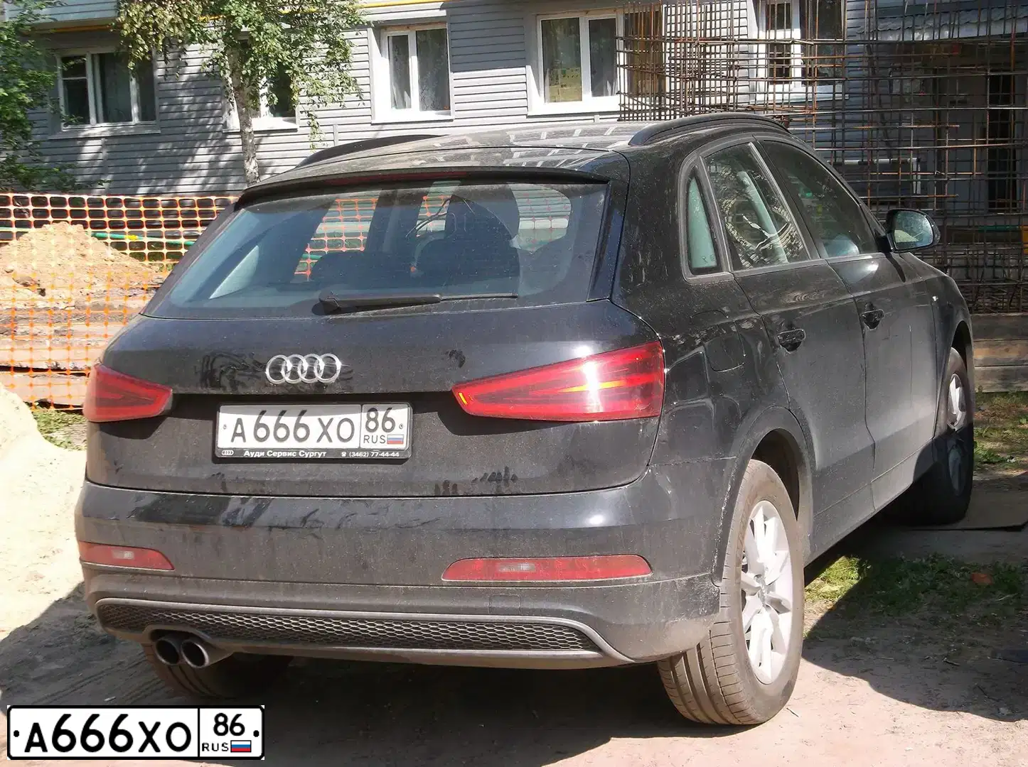 Фото автомобиля AUDI Q3, 2012 — госномер А666ХО86. Цвет: ЧЕРНЫЙ