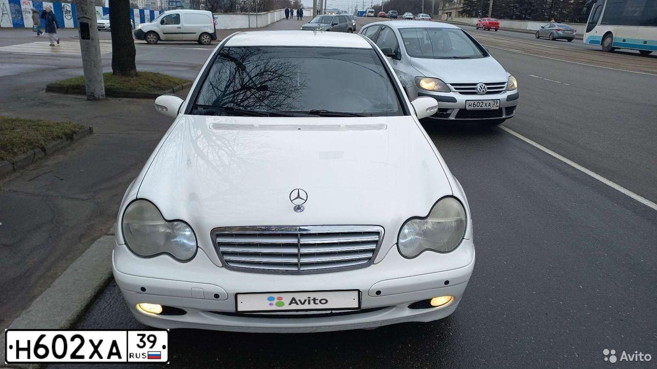 Фото автомобиля VOLKSWAGEN GOLF PLUS, 2007 — госномер Н602ХА39. Цвет: Серебристый