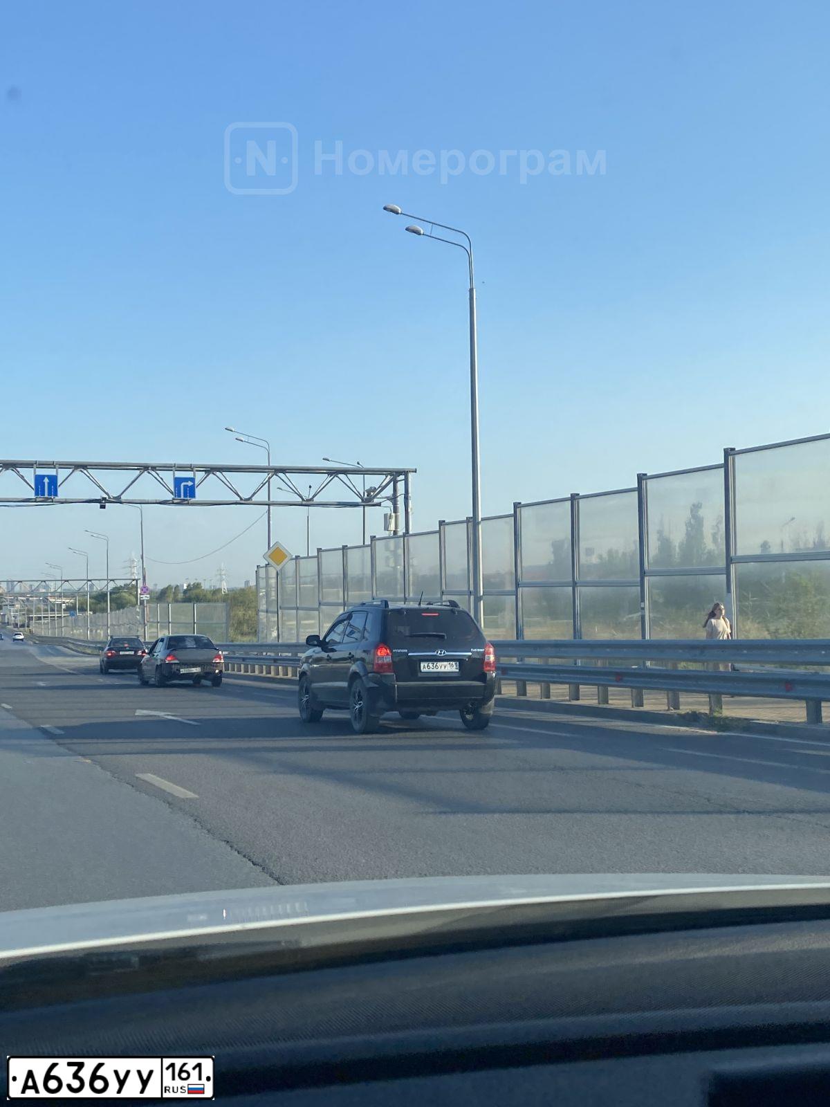 Фото автомобиля HYUNDAI TUCSON, 2007 — госномер А636УУ161. Цвет: ЧЕРНЫЙ