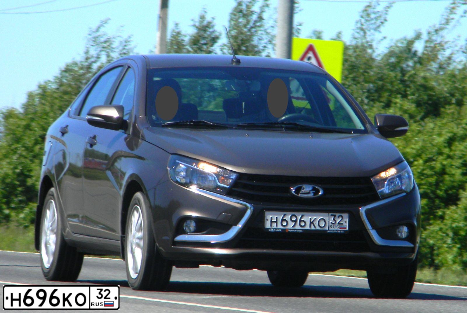 Фото автомобиля LADA VESTA, 2017 — госномер В954ТН763. Цвет: Коричневый