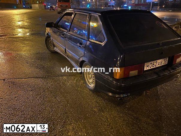 Фото автомобиля LADA 2114 SAMARA, 2006 — госномер М747ВР13. Цвет: ГРАФИТ МЕТАЛЛИК