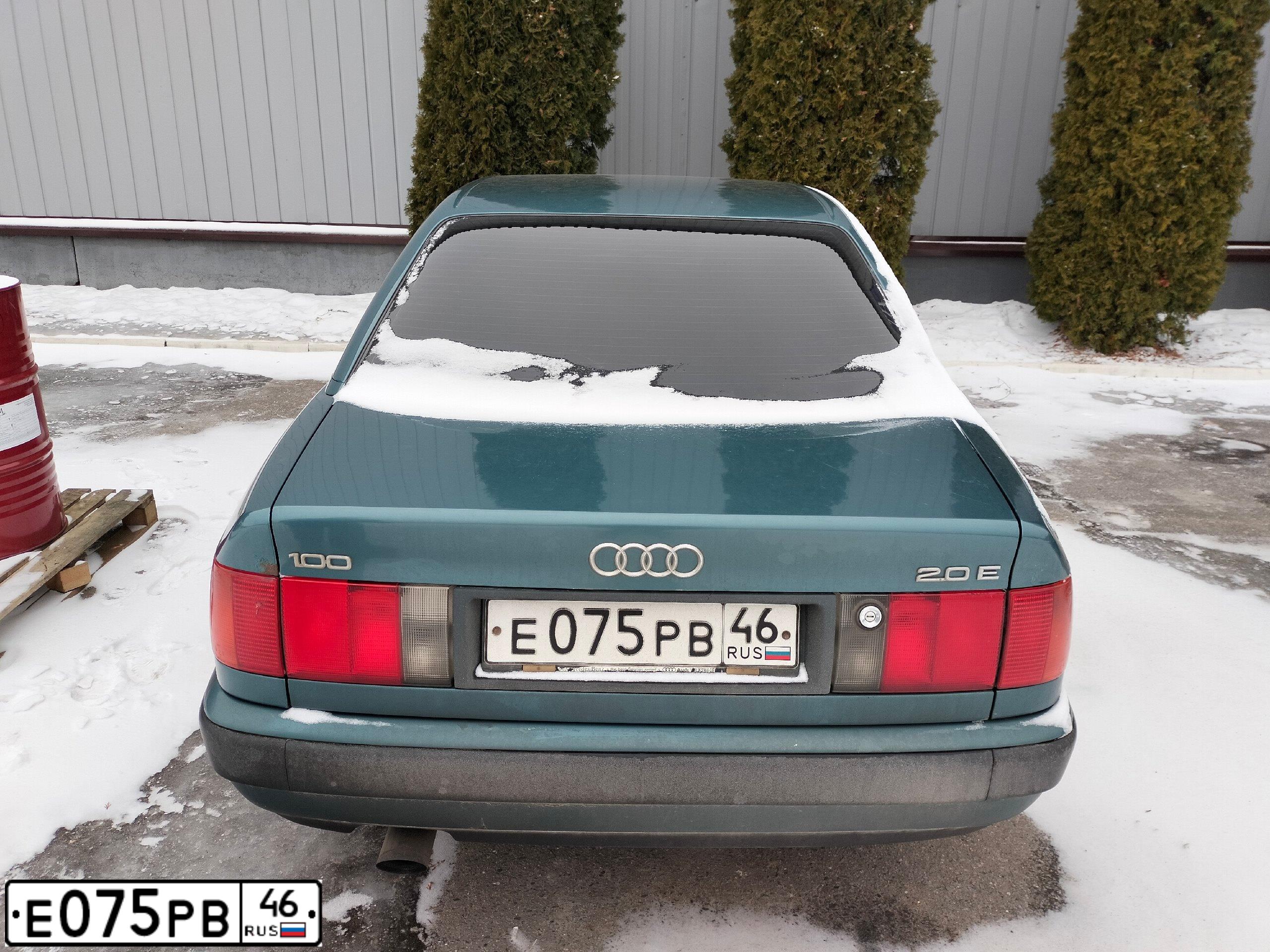 Фото автомобиля AUDI 100, 1992 — госномер Р255ОР46. Цвет: голубой