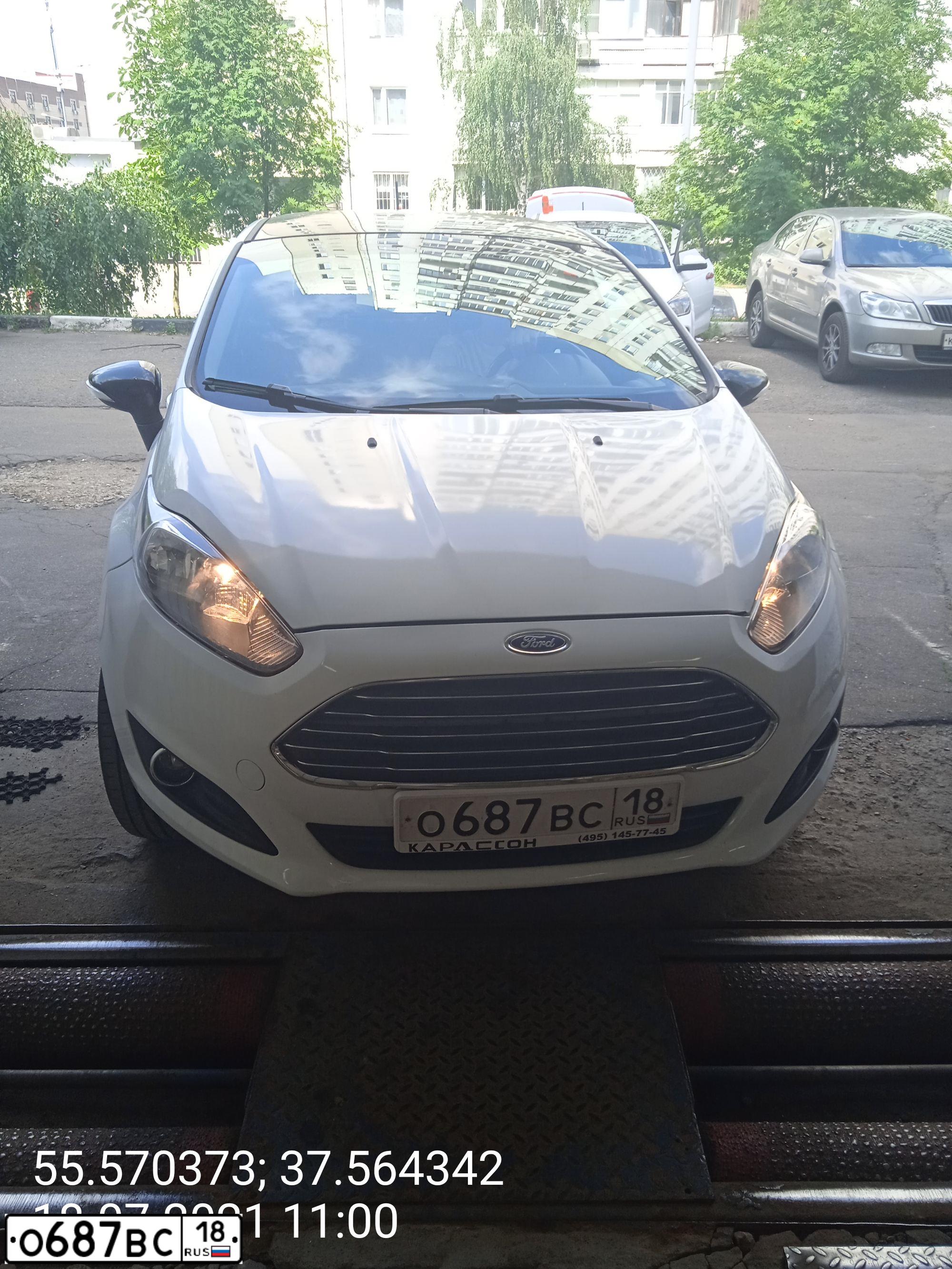 Фото автомобиля FORD FIESTA / ASPIRE, 2017 — госномер В169КР790. Цвет: Белый черный 