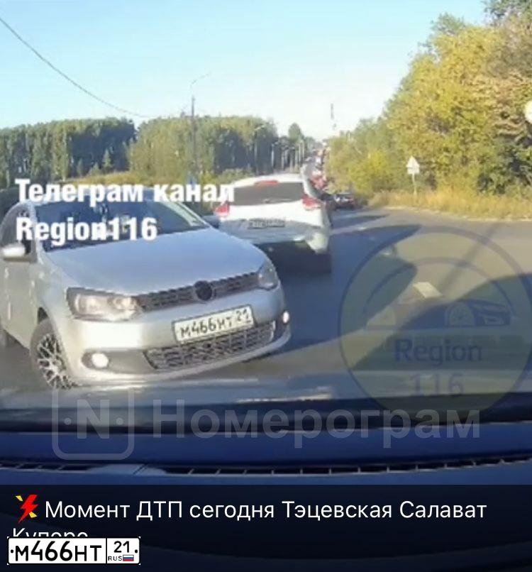 Фото автомобиля VOLKSWAGEN POLO, 2011 — госномер М466НТ21. Цвет: СЕРЕБРИСТЫЙ