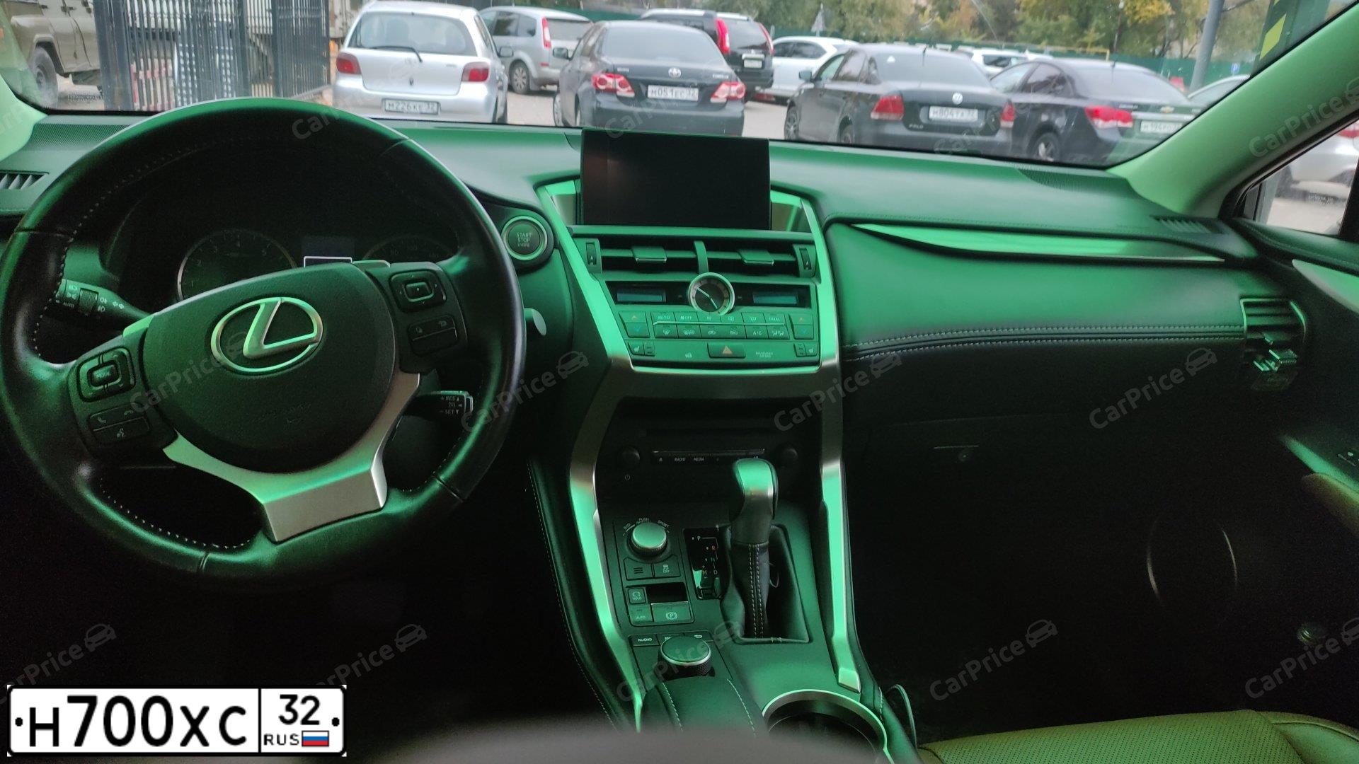 Фото автомобиля LEXUS NX, 2016 — госномер Р344РМ790. Цвет: Красный