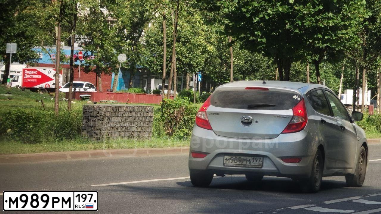 Фото автомобиля HYUNDAI SOLARIS, 2011 — госномер М989РМ197. Цвет: СЕРЫЙ