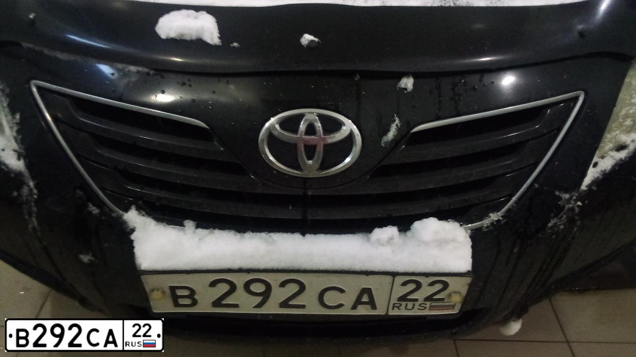 Фото автомобиля TOYOTA CAMRY, 2008 — госномер Р697СМ70. Цвет: ЧЕРНЫЙ