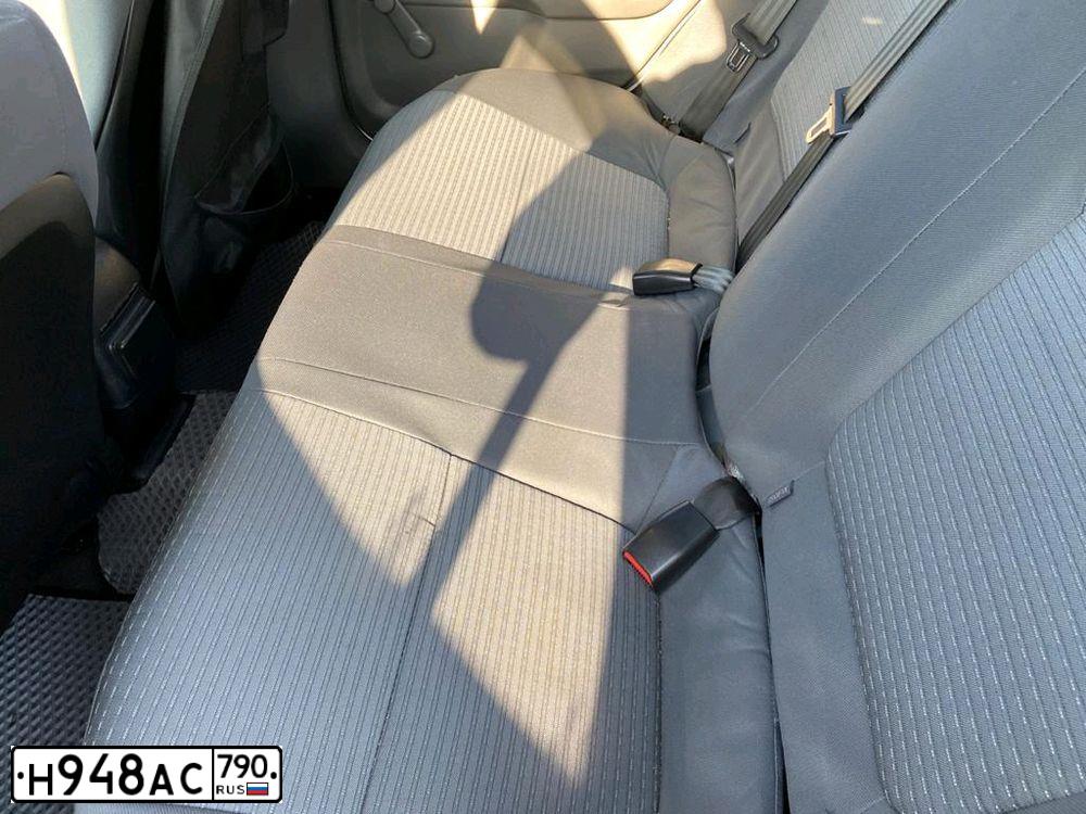Фото автомобиля NISSAN ALMERA, 2012 — госномер Н948АС790. Цвет: Серебристый
