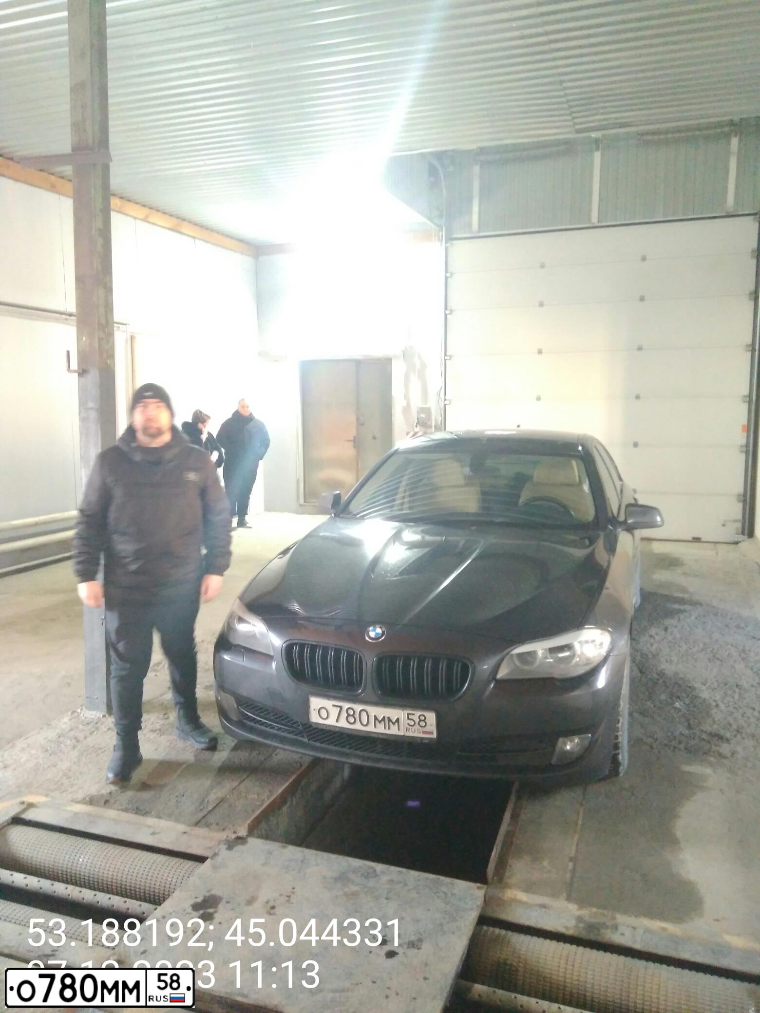 Фото автомобиля BMW SERIE 5, 2012 — госномер О780ММ58. Цвет: ТЕМНО СЕРЫЙ