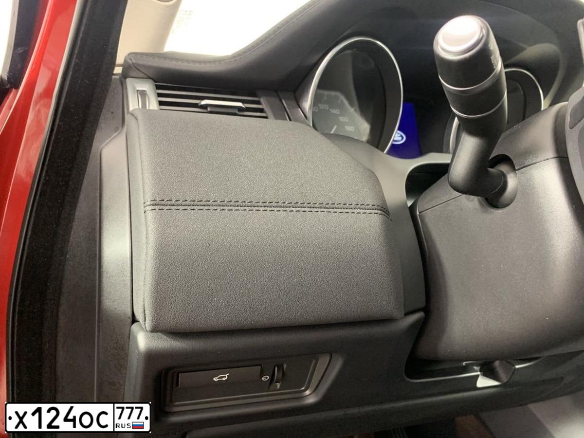 Фото автомобиля LAND ROVER RANGE ROVER EVOQUE, 2015 — госномер Х405КК152. Цвет: КРАСНЫЙ
