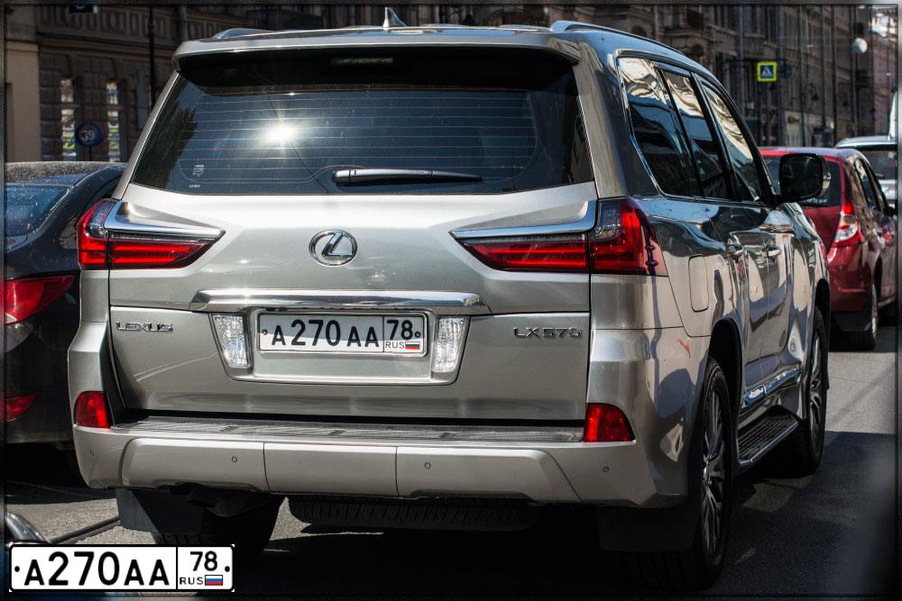 Фото автомобиля TOYOTA CAMRY, 2012 — госномер Р600КЕ178. Цвет: ЧЕРНЫЙ