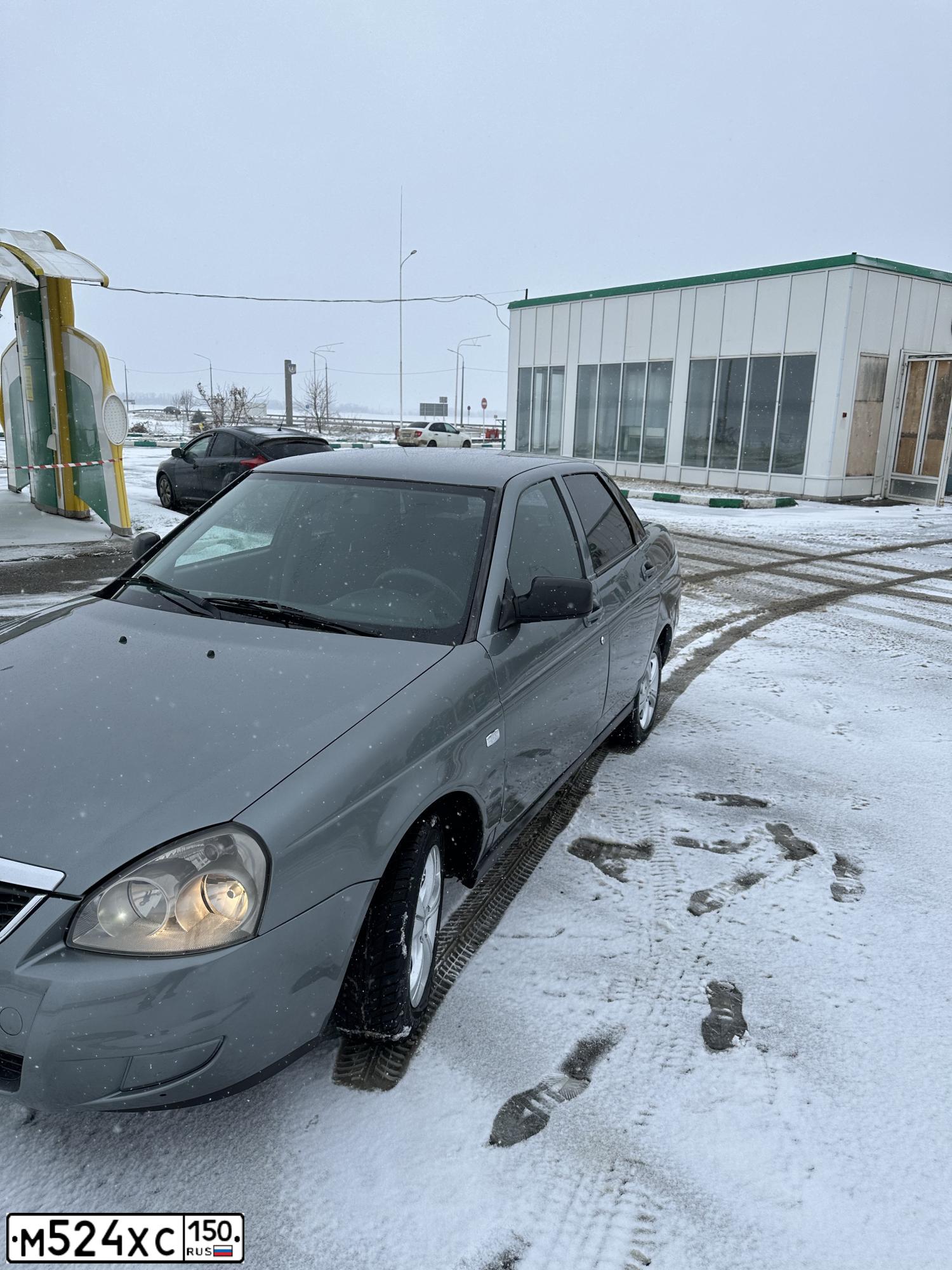 Фото автомобиля LADA PRIORA, 2009 — госномер Р387ТУ193. Цвет: СРЕДНИЙ СЕРО-ЗЕЛЕНЫЙ МЕТ.