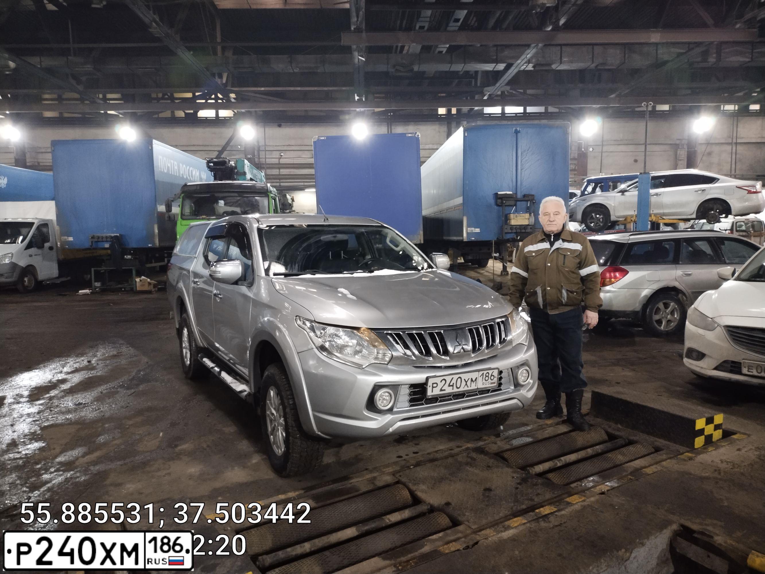 Фото автомобиля MITSUBISHI L200, 2015 — госномер Н691УМ69. Цвет: СЕРЕБРИСТЫЙ
