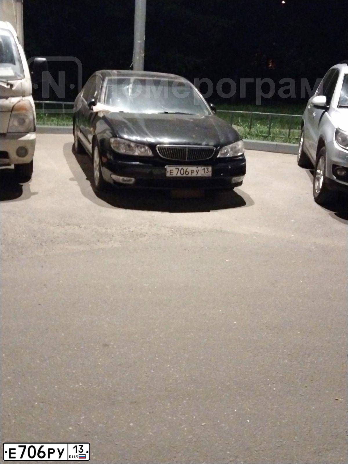 Фото автомобиля NISSAN МАКСИМА QX, 2003 — госномер Н602НН99. Цвет: ЧЕРНЫЙ