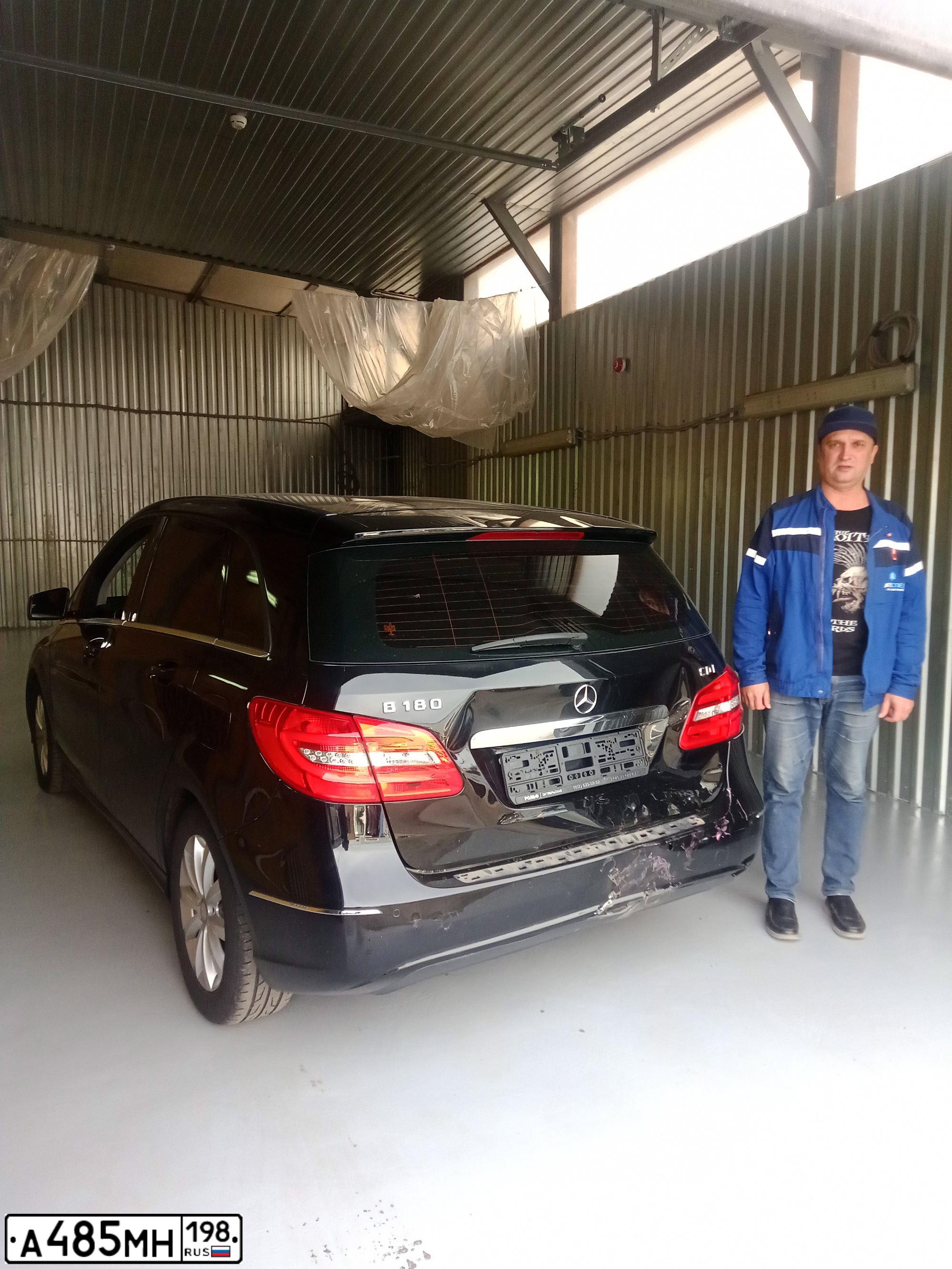 Фото автомобиля MERCEDES B-KLASSE, 2013 — госномер А485МН198. Цвет: ЧЕРНЫЙ