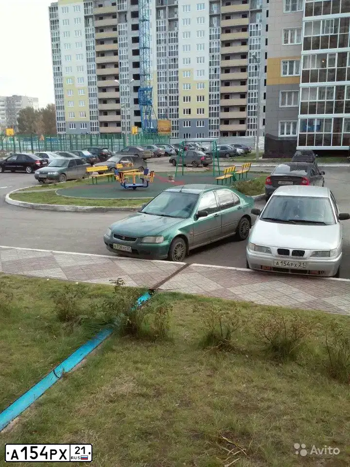 Фото автомобиля LADA 2110, 2004 — госномер Н565КК07. Цвет: СВЕТЛО-СЕРЕБРИСТЫЙ МЕТАЛЛ