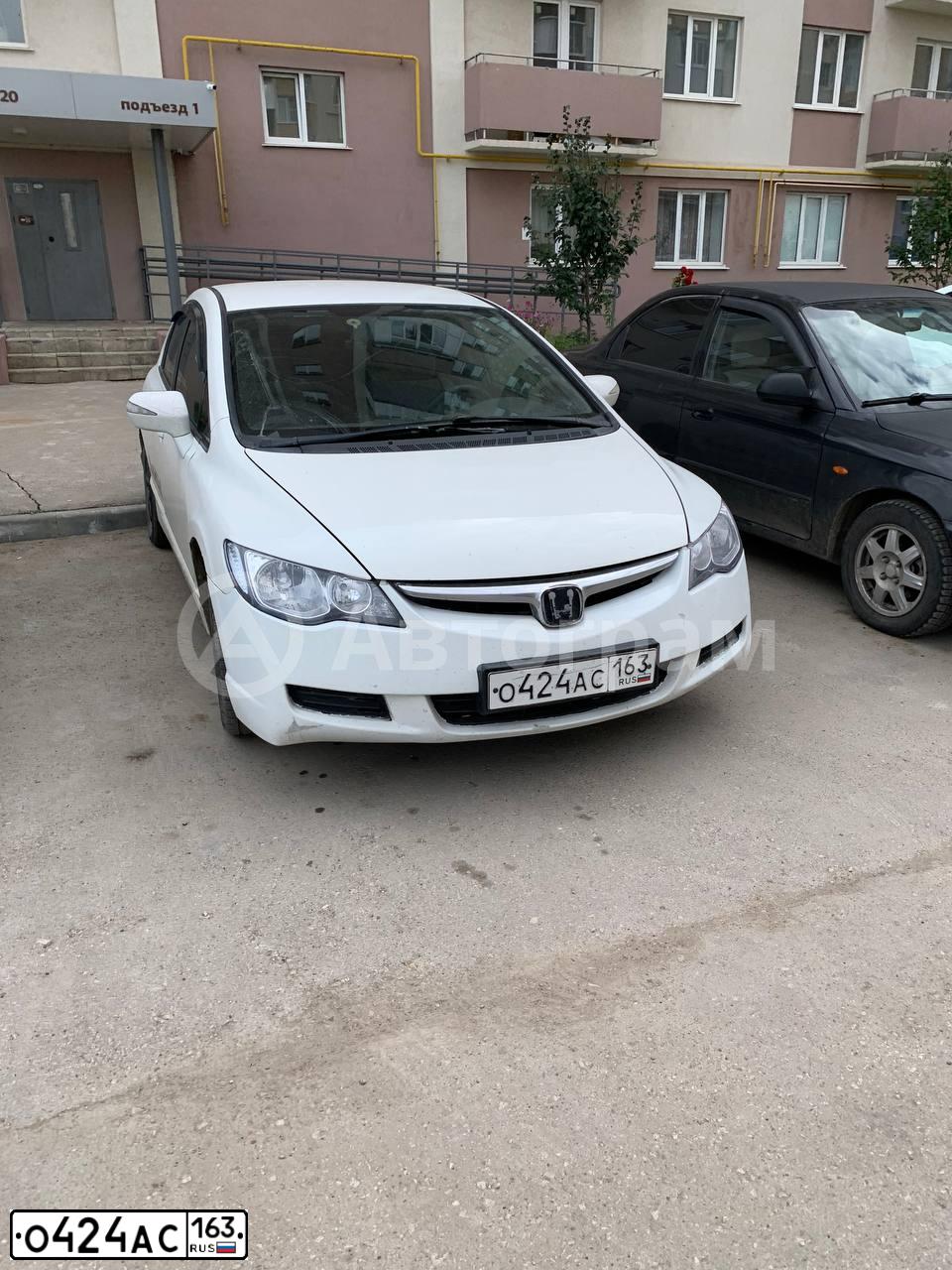 Фото автомобиля HONDA CIVIC, 2008 — госномер О424АС163. Цвет: Белый