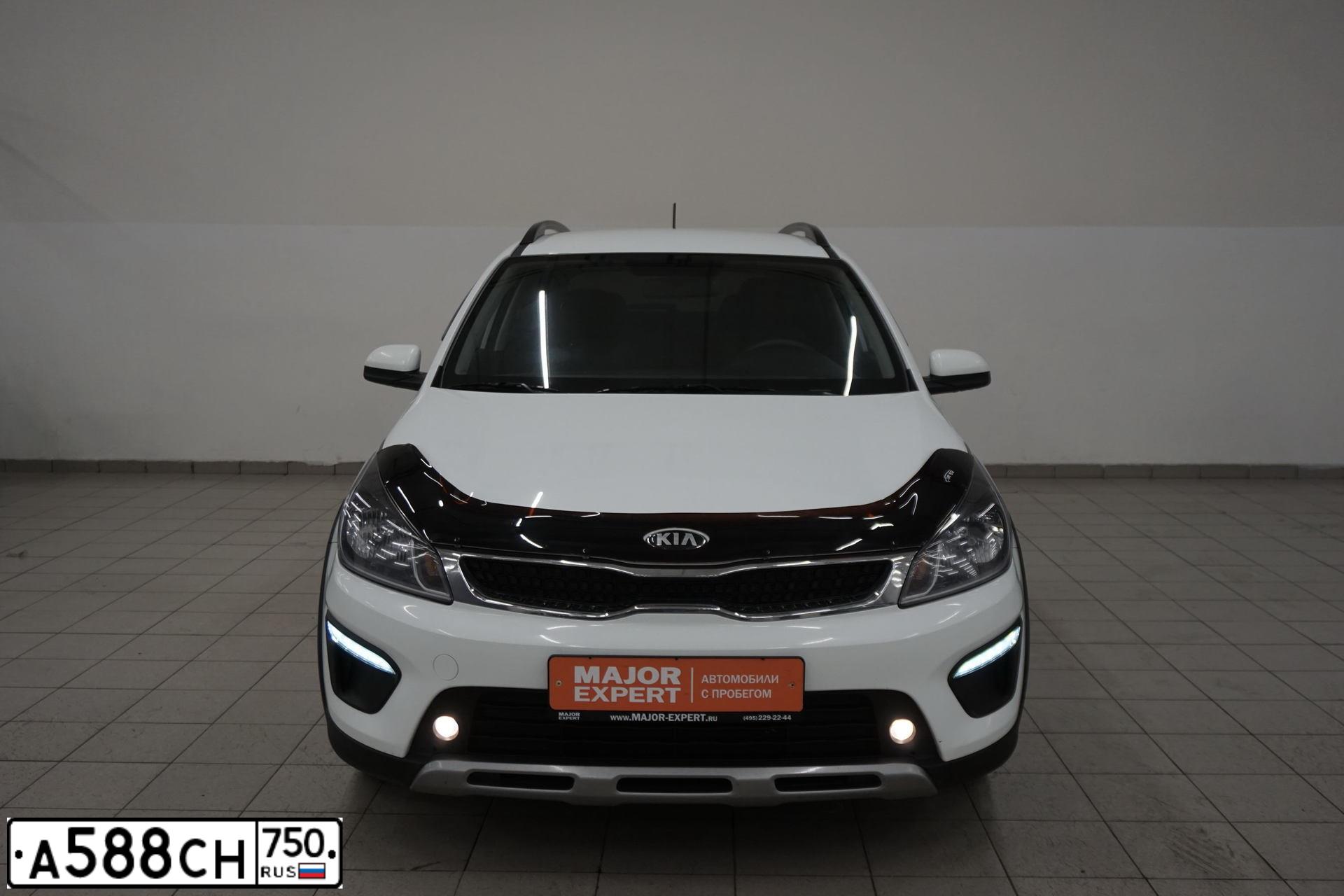 Фото автомобиля TOYOTA RAV4, 2018 — госномер А588СК750. Цвет: КОРИЧНЕВЫЙ МЕТАЛЛИК