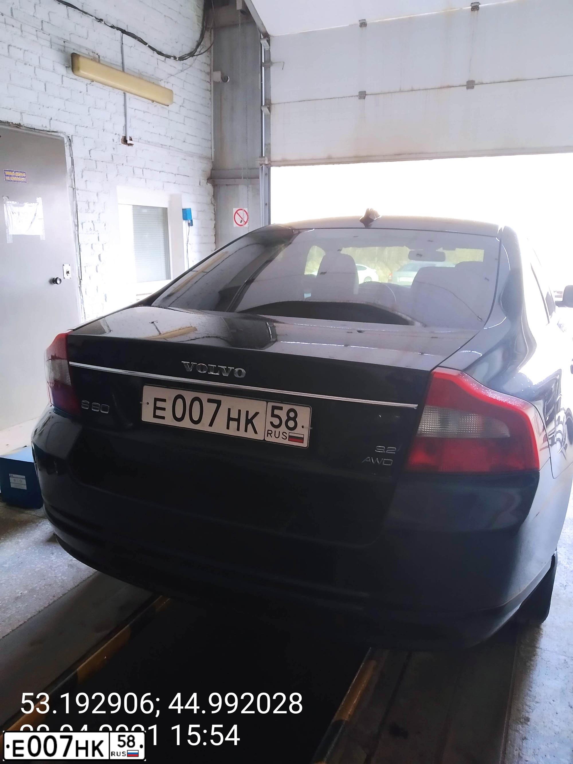 Фото автомобиля RENAULT LAGUNA, 2003 — госномер К007УР58. Цвет: ЧЕРНЫЙ