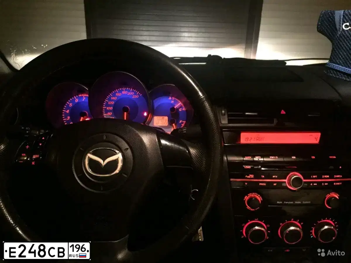 Фото автомобиля MAZDA 3, 2008 — госномер Е248СВ196. Цвет: СЕРЫЙ