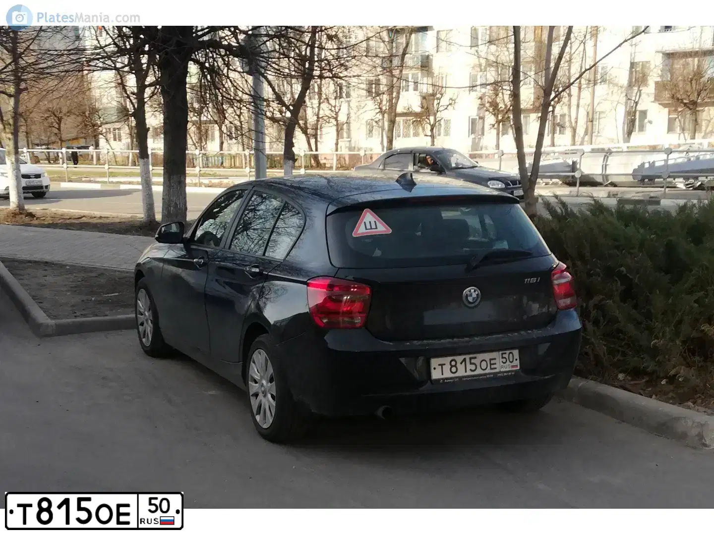 Фото автомобиля BMW SERIE 1, 2013 — госномер М218АХ134. Цвет: ЧЕРНЫЙ