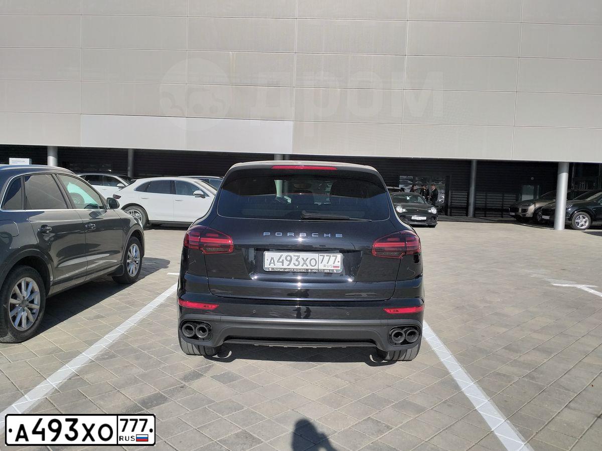 Фото автомобиля PORSCHE CAYENNE, 2017 — госномер М200КО797. Цвет: ЧЕРНЫЙ