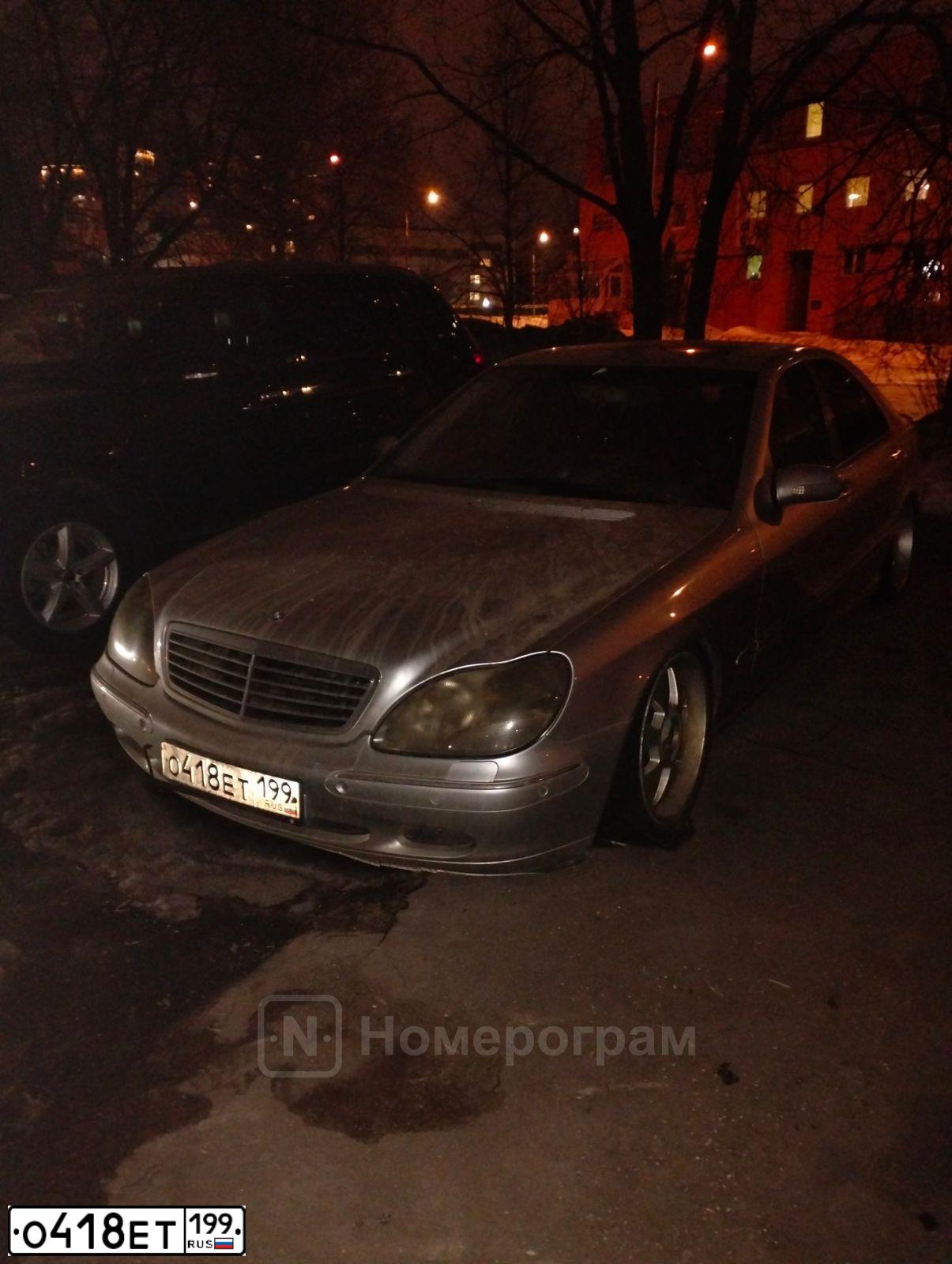 Фото автомобиля LADA 2105, 1995 — госномер О418ЕТ199. Цвет: СЕРО-ГОЛУБОЙ