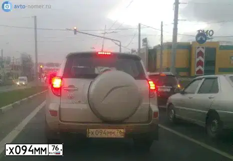 Фото автомобиля TOYOTA RAV4, 2006 — госномер Х094ММ76. Цвет: БЕЖЕВЫЙ