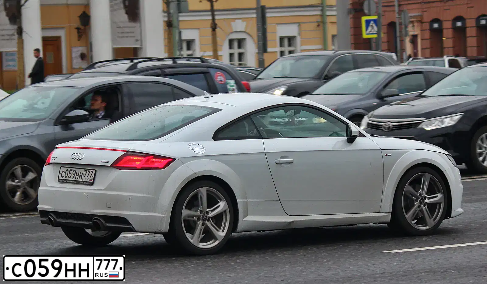 Фото автомобиля AUDI TT, 2015 — госномер А338ХР777. Цвет: БЕЛЫЙ