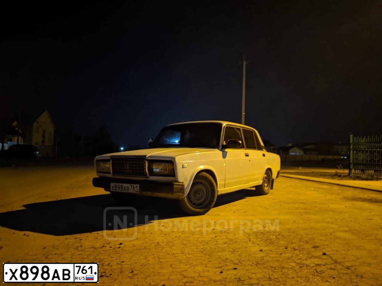 Фото автомобиля LADA 2107 LADA, 2002 — госномер К169НЕ761. Цвет: ЯРКО-БЕЛЫЙ