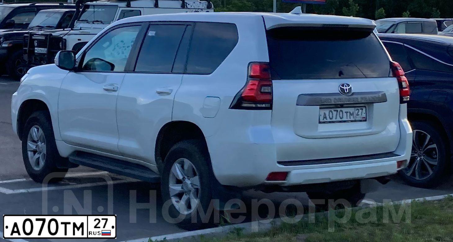 Фото автомобиля TOYOTA LANDCRUISER, 2011 — госномер В150РА702. Цвет: Белый
