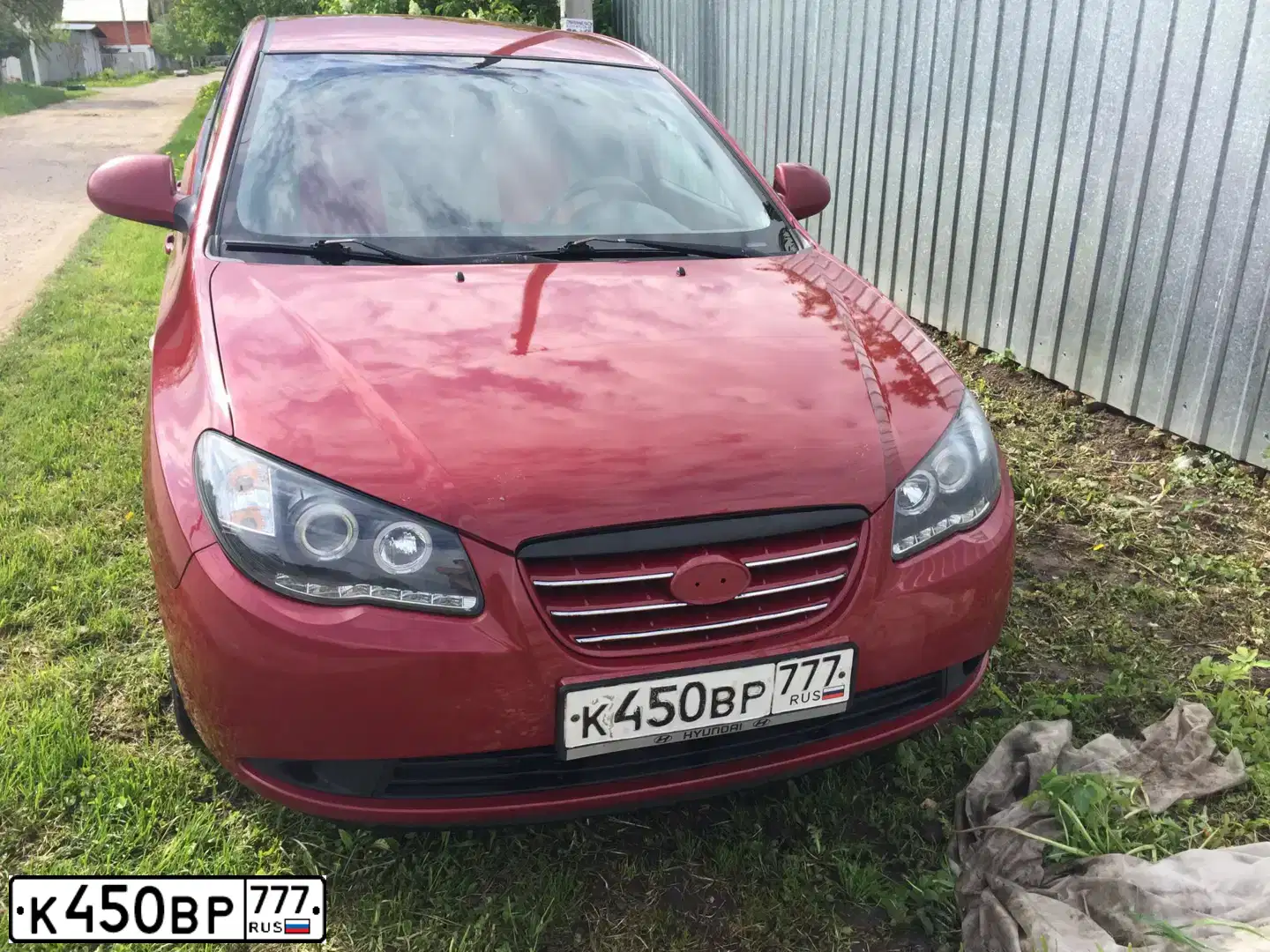 Фото автомобиля HYUNDAI I ELANTRA, 2008 — госномер К450ВР777. Цвет: КРАСНЫЙ