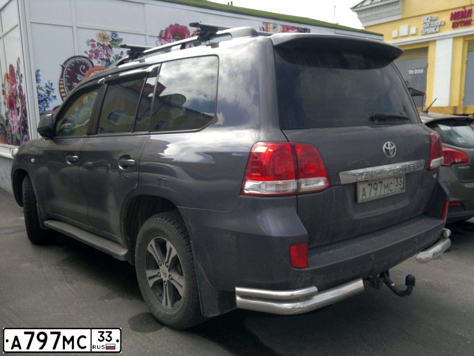 Фото автомобиля TOYOTA LANDCRUISER 200, 2010 — госномер А797МС33. Цвет: СЕРЫЙ