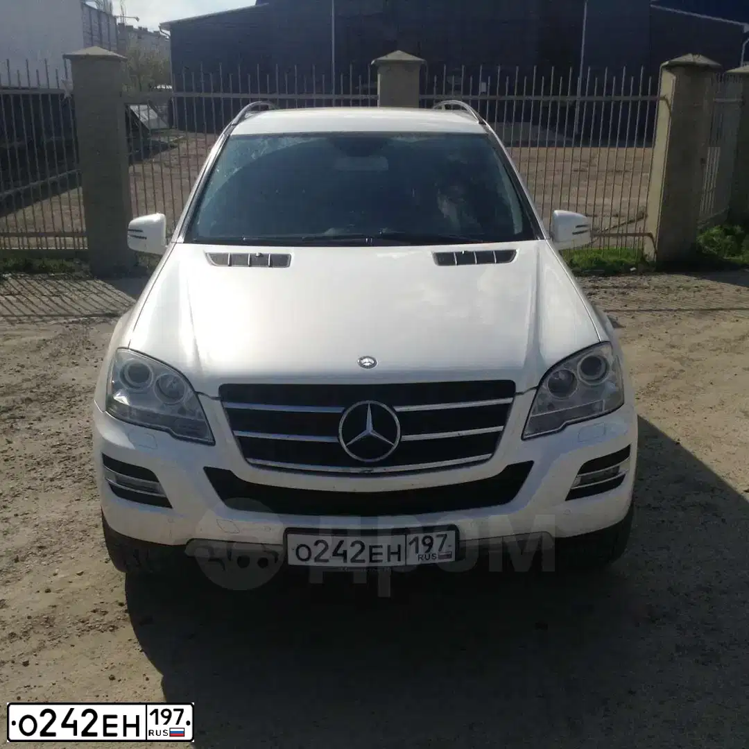 Фото автомобиля MERCEDES-BENZ ML350, 2010 — госномер О483КВ07. Цвет: Белый