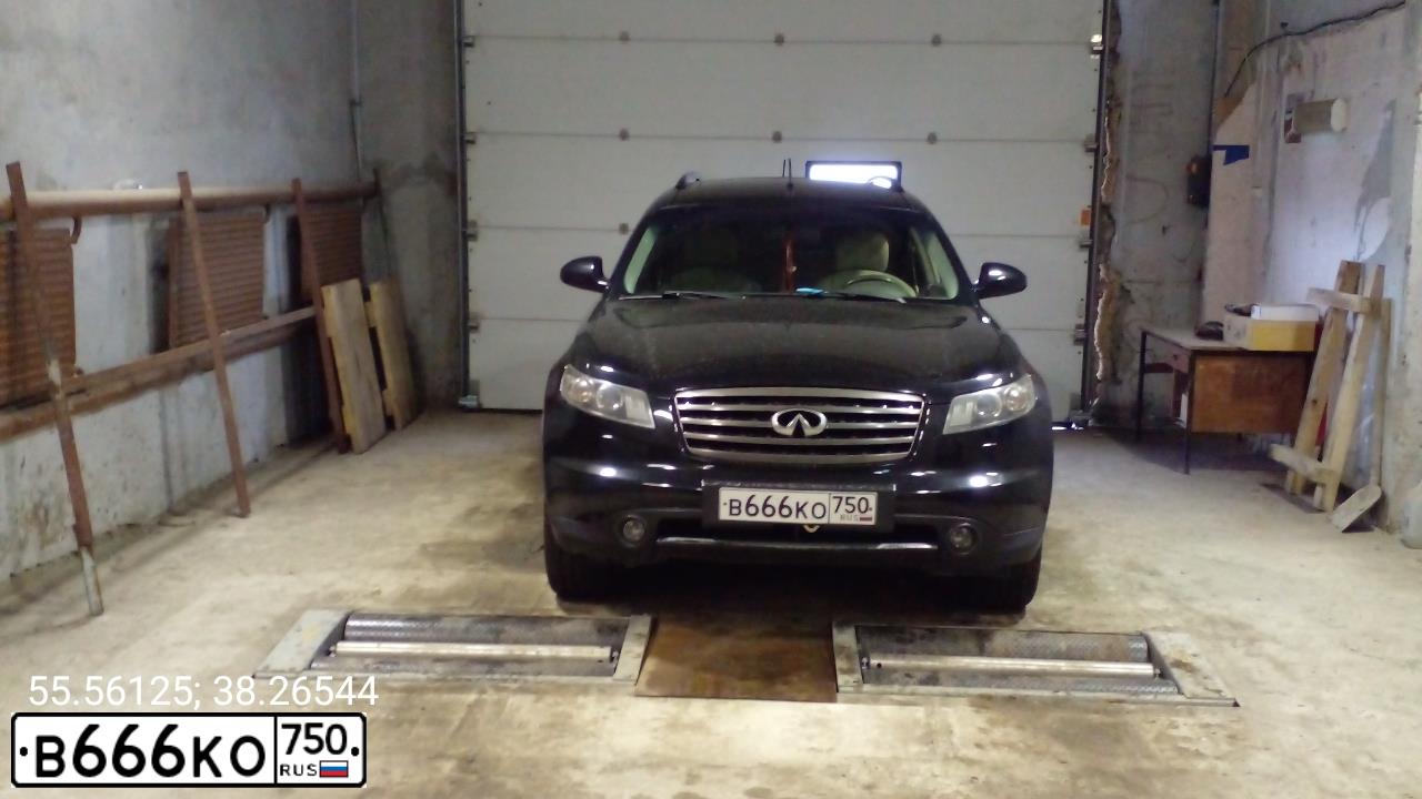 Фото автомобиля INFINITI QX70 /FX/, 2008 — госномер В666КО750. Цвет: ЧЕРНЫЙ