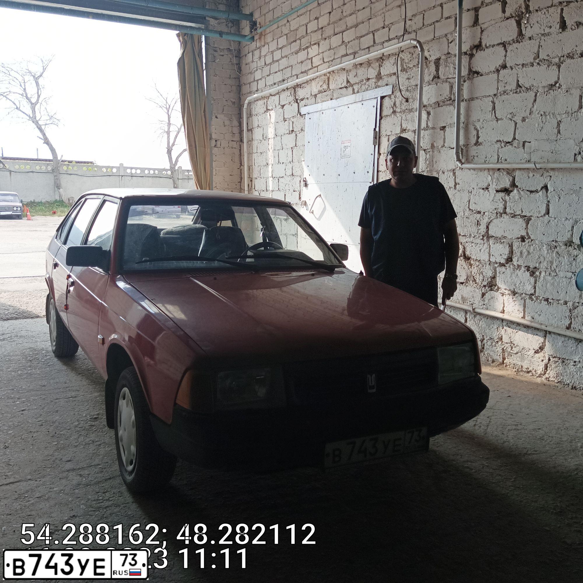 Фото автомобиля Москвич 214122, 1994 — госномер В743УЕ73