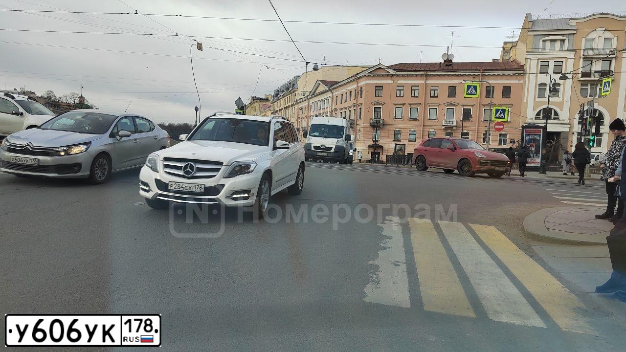 Фото автомобиля SKODA OCTAVIA, 2016 — госномер О014УТ702. Цвет: ЧЕРНЫЙ