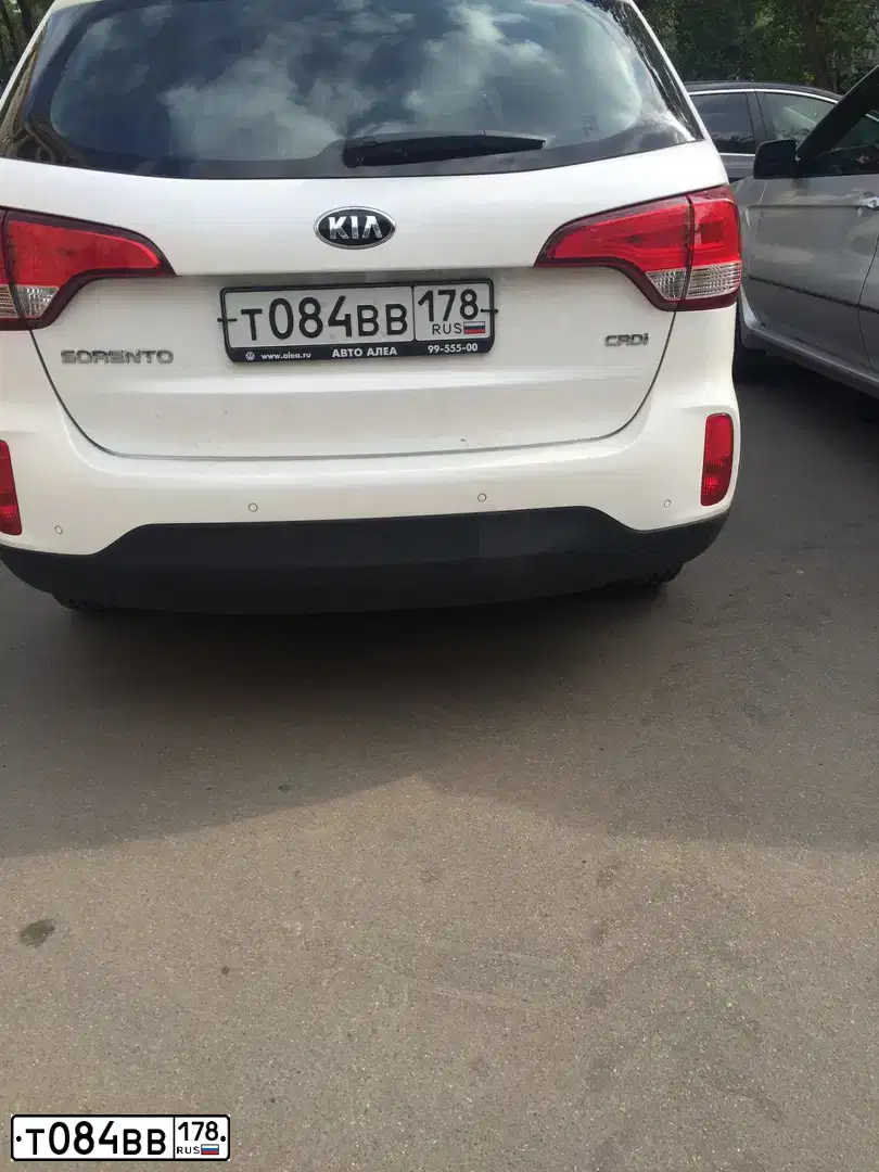Фото автомобиля KIA SORENTO, 2014 — госномер А106ХЕ37. Цвет: Белый