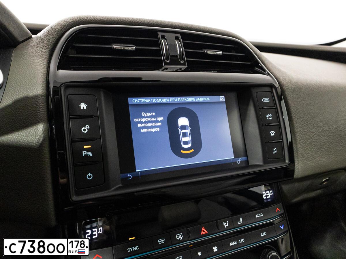 Фото автомобиля VOLVO S60, 2014 — госномер С738ОО178. Цвет: ЯРКО-СИНИЙ