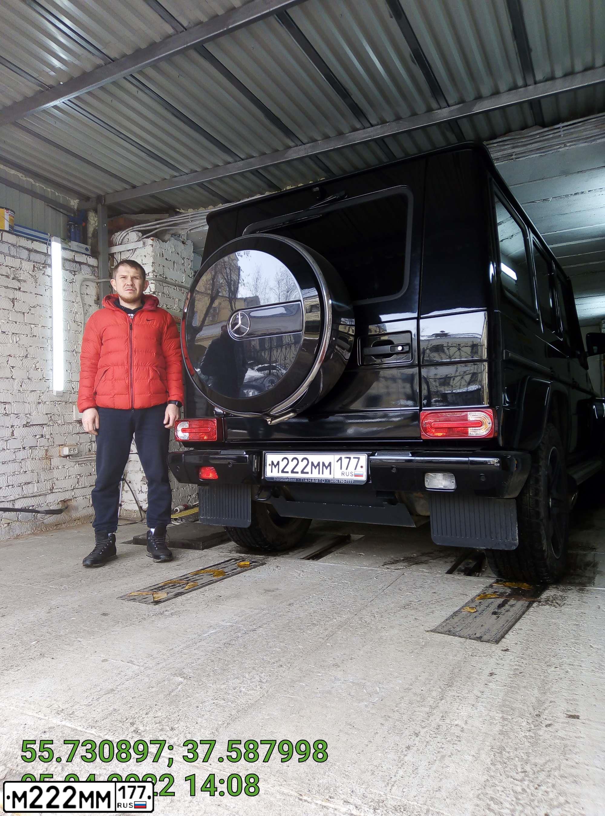 Фото автомобиля MERCEDES G-KLASSE, 2015 — госномер М222ММ177. Цвет: ЧЕРНЫЙ