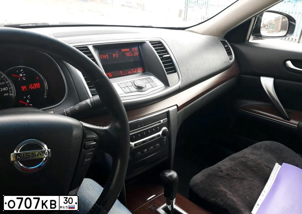Фото автомобиля NISSAN TEANA, 2008 — госномер Т507ЕС30. Цвет: ЧЕРНЫЙ