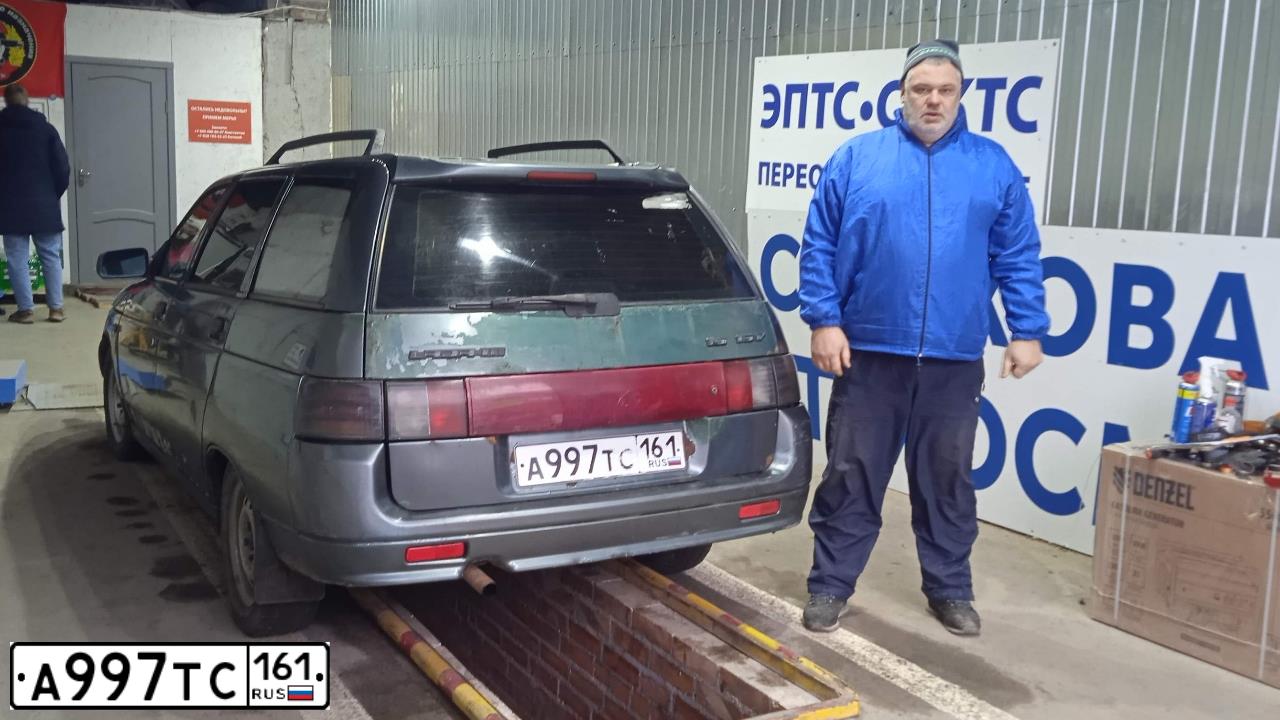 Фото автомобиля LADA 2111, 2007 — госномер А997ТС161. Цвет: ЗЕЛЕНЫЙ