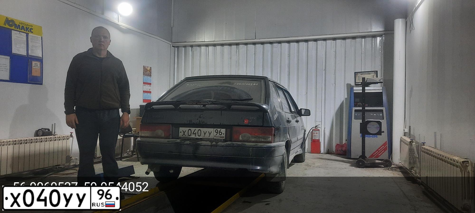 Фото автомобиля MERCEDES-BENZ E-CLASS, 2000 — госномер Р476ОО186. Цвет: Темно-синий