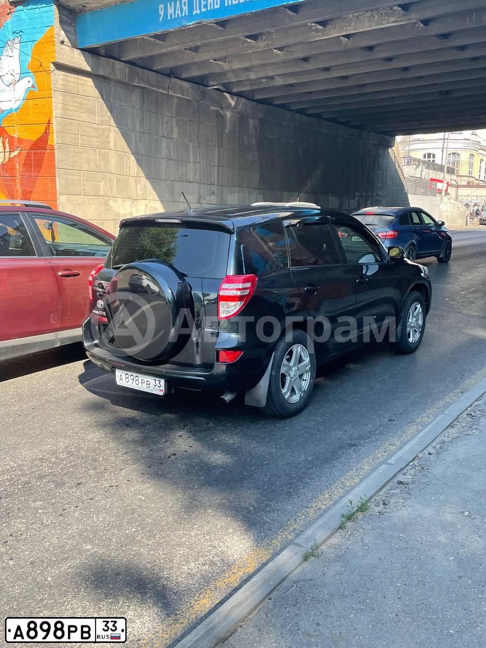 Фото автомобиля LADA 2114 SAMARA, 2011 — госномер Т978МН45. Цвет: светло-серебристый металлик