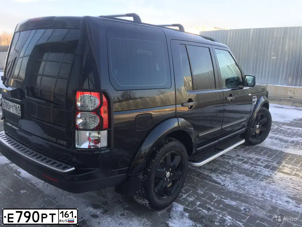Фото автомобиля LANDROVER DISCOVERY, 2012 — госномер Р292ХО161. Цвет: ЧЕРНЫЙ