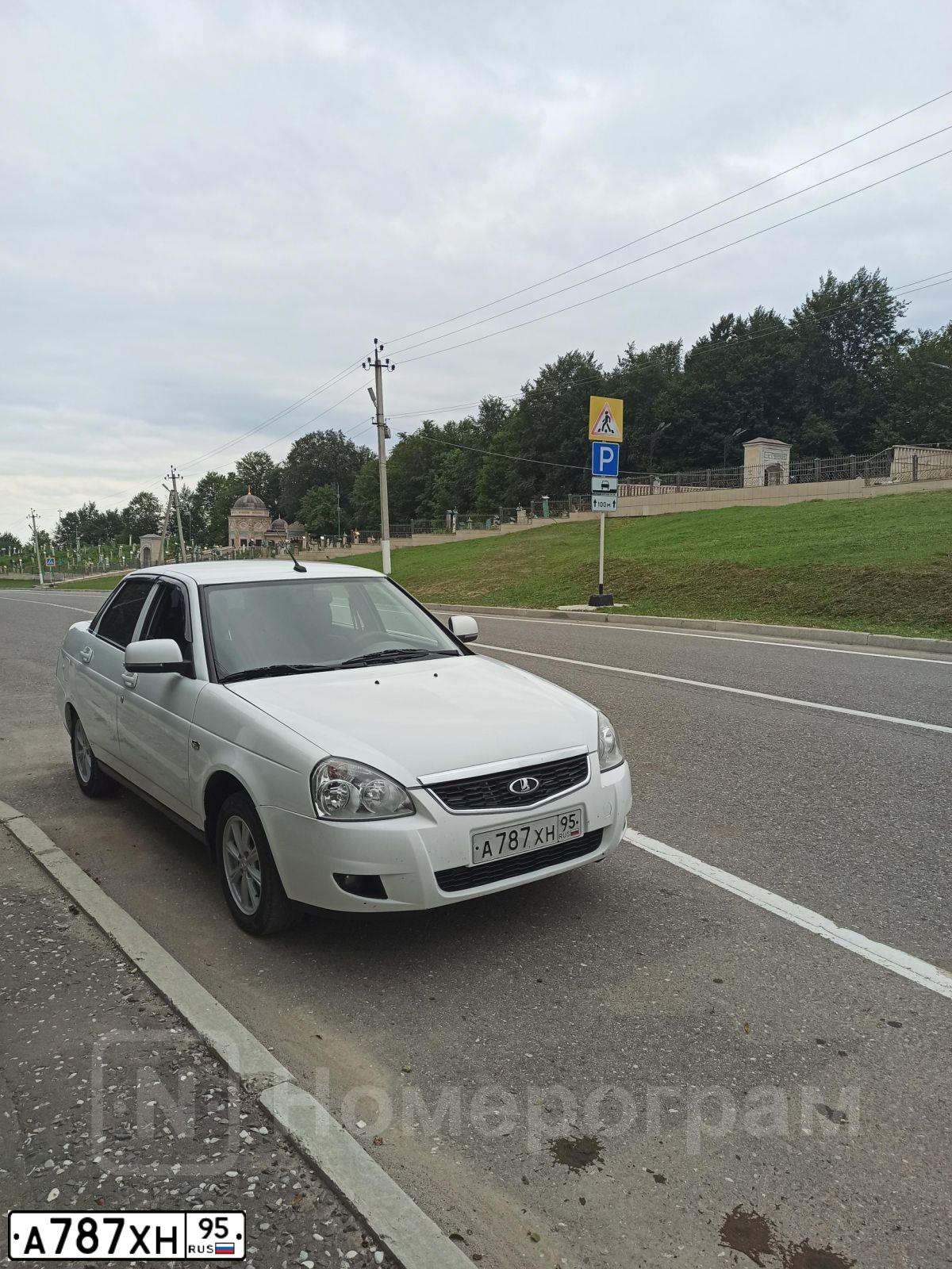 Фото автомобиля LADA PRIORA, 2013 — госномер К603КС95. Цвет: Белый