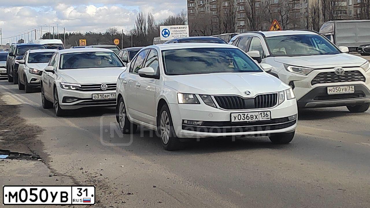 Фото автомобиля TOYOTA RAV4, 2010 — госномер О745КВ774. Цвет: ЧЕРНЫЙ