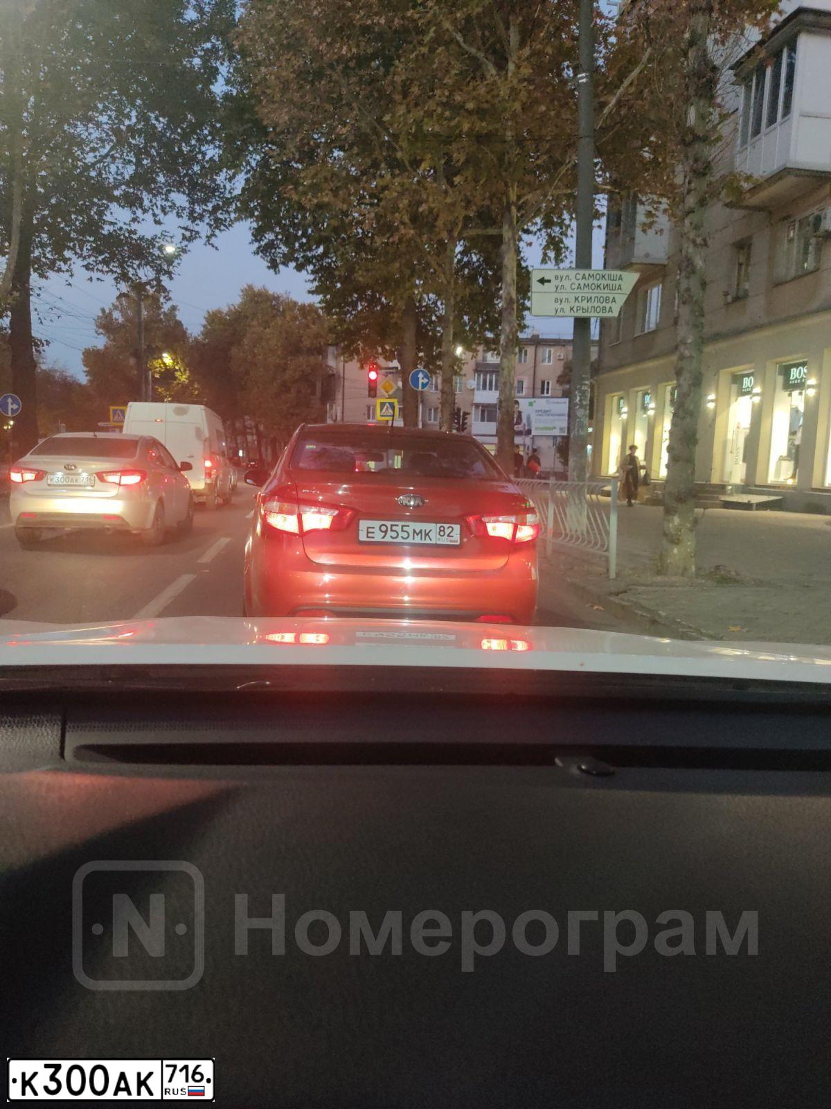 Фото автомобиля KIA RIO, 2014 — госномер К300АК716. Цвет: Серебристый
