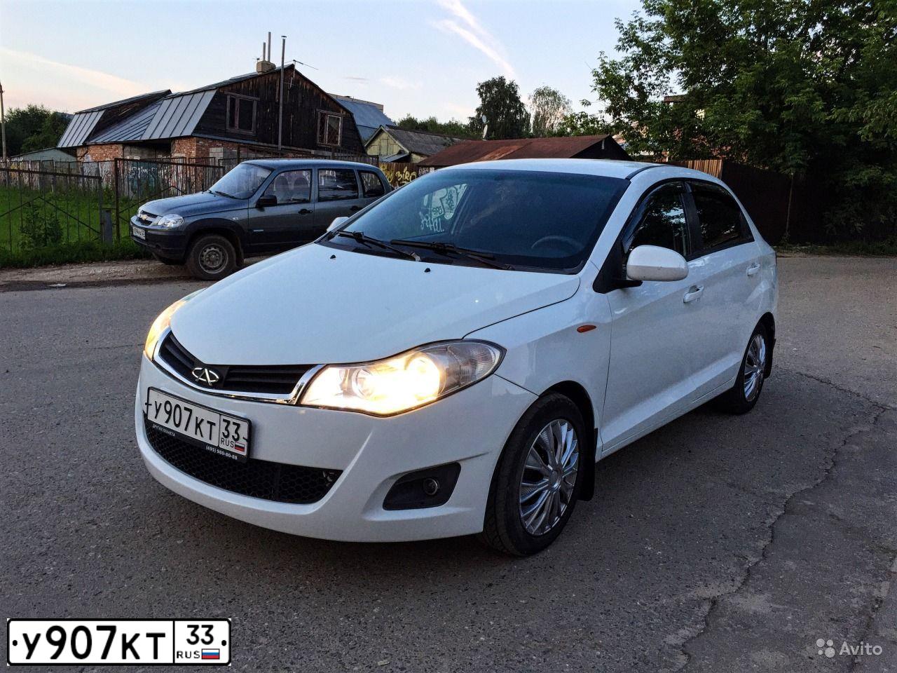 Фото автомобиля CHERY BONUS /A13/, 2011 — госномер О155СР124. Цвет: Белый
